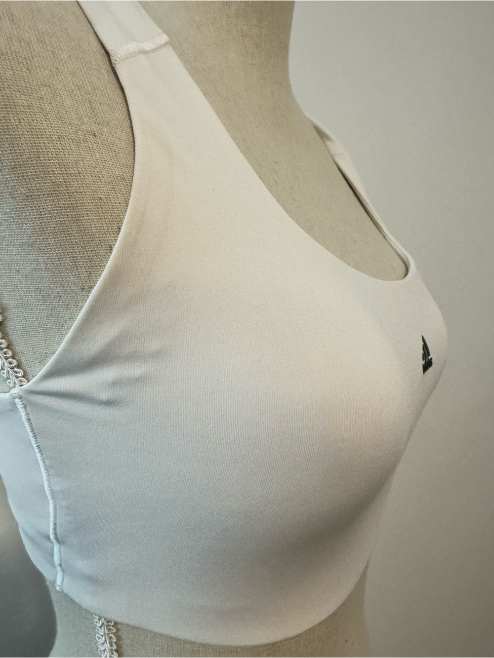 adidas AEROREADY White Scoop Neck Crop Sports Bra Small - Picture 4 of 9
